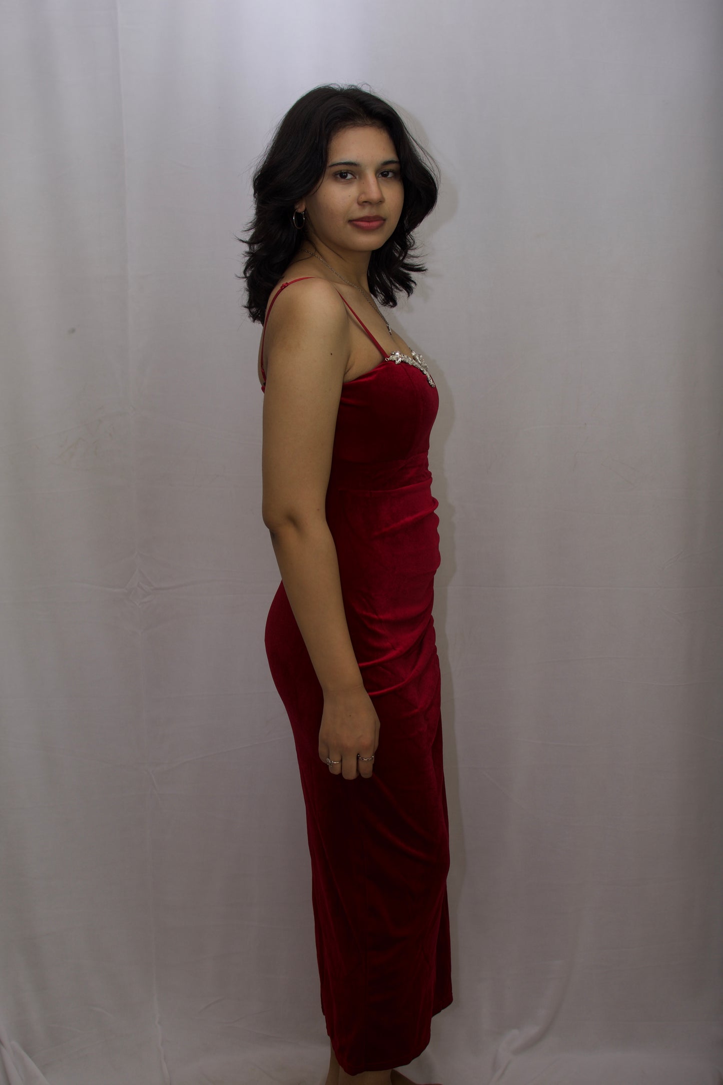 Diamond Line Velvet Midi Dress - Red